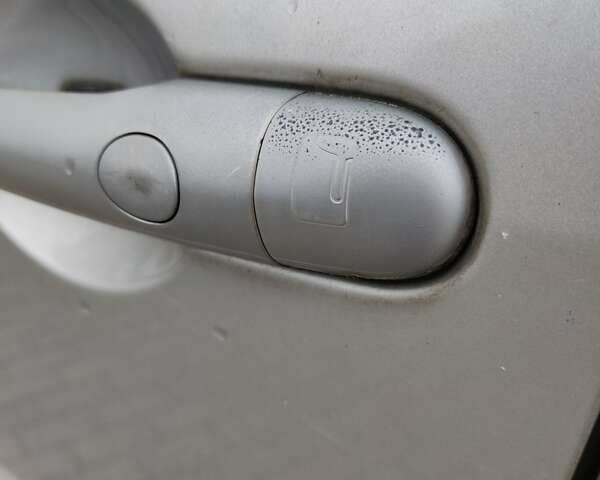 Серый Рено Сценик, объемом двигателя 1.6 л и пробегом 152 тыс. км за 4950 $, фото 14 на Automoto.ua