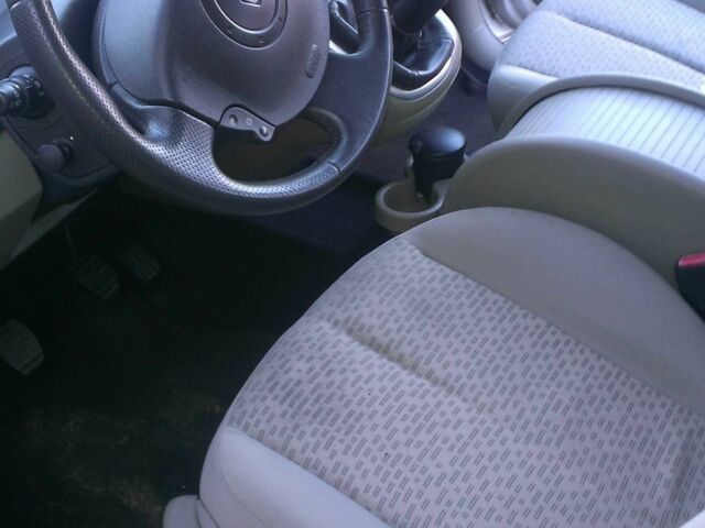 Серый Рено Сценик, объемом двигателя 1.6 л и пробегом 188 тыс. км за 4600 $, фото 4 на Automoto.ua