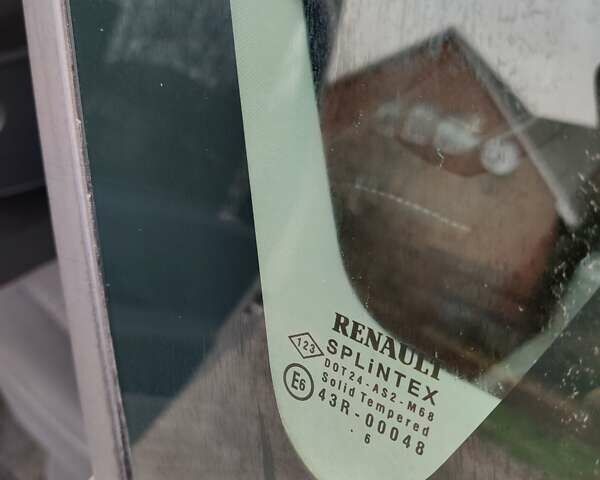 Серый Рено Сценик, объемом двигателя 1.6 л и пробегом 152 тыс. км за 4950 $, фото 28 на Automoto.ua