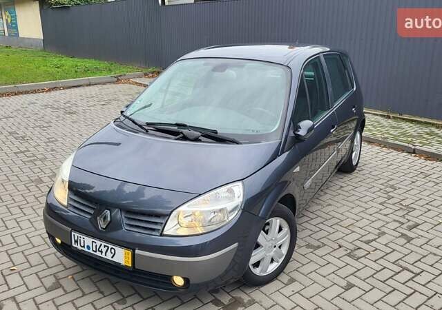 Серый Рено Сценик, объемом двигателя 1.6 л и пробегом 212 тыс. км за 5600 $, фото 1 на Automoto.ua