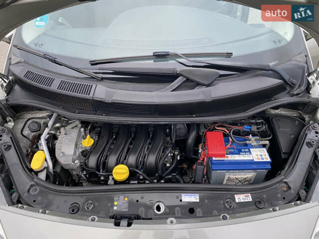 Серый Рено Сценик, объемом двигателя 1.6 л и пробегом 120 тыс. км за 6200 $, фото 28 на Automoto.ua