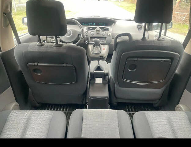 Сірий Рено Сценік, об'ємом двигуна 1.6 л та пробігом 101 тис. км за 6700 $, фото 9 на Automoto.ua