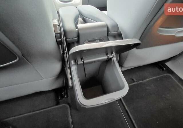 Серый Рено Сценик, объемом двигателя 1.6 л и пробегом 212 тыс. км за 5250 $, фото 20 на Automoto.ua