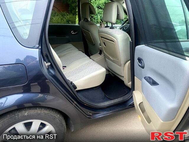 Сірий Рено Сценік, об'ємом двигуна 1.6 л та пробігом 224 тис. км за 5700 $, фото 4 на Automoto.ua