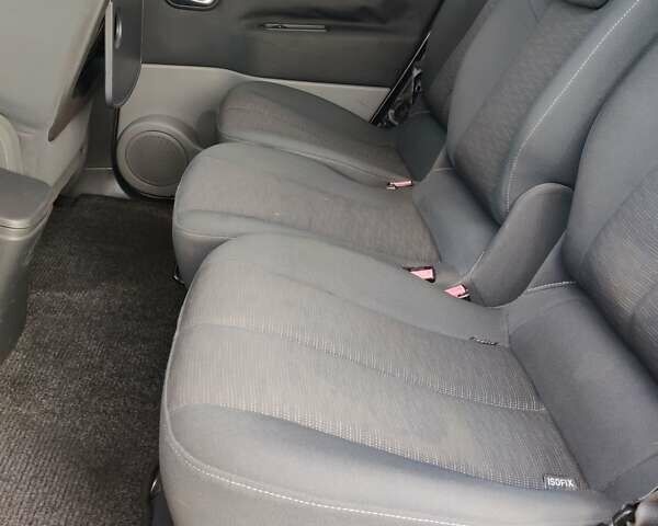 Серый Рено Сценик, объемом двигателя 1.6 л и пробегом 152 тыс. км за 4950 $, фото 39 на Automoto.ua