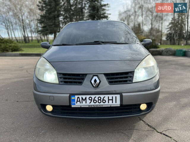 Серый Рено Сценик, объемом двигателя 2 л и пробегом 234 тыс. км за 5199 $, фото 4 на Automoto.ua
