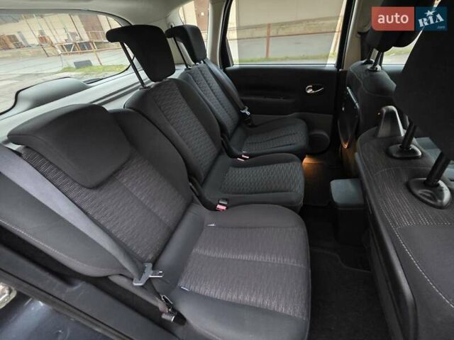 Серый Рено Сценик, объемом двигателя 1.6 л и пробегом 195 тыс. км за 5899 $, фото 34 на Automoto.ua