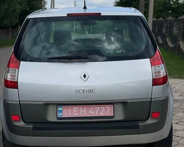 Серый Рено Сценик, объемом двигателя 2 л и пробегом 220 тыс. км за 4550 $, фото 4 на Automoto.ua