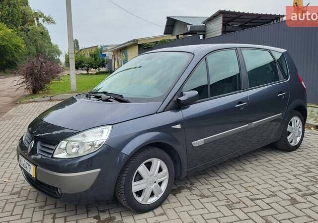 Серый Рено Сценик, объемом двигателя 1.6 л и пробегом 212 тыс. км за 5250 $, фото 7 на Automoto.ua