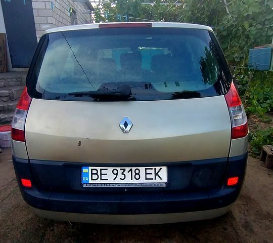 Серый Рено Сценик, объемом двигателя 1.6 л и пробегом 206 тыс. км за 4000 $, фото 4 на Automoto.ua