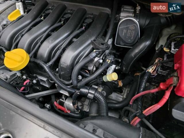 Серый Рено Сценик, объемом двигателя 1.6 л и пробегом 195 тыс. км за 5899 $, фото 40 на Automoto.ua