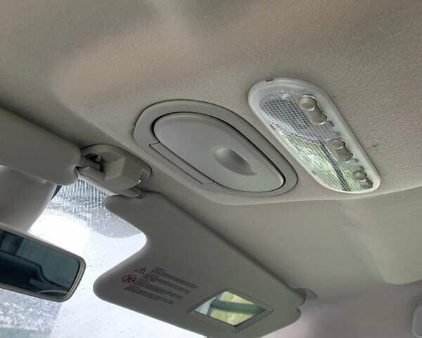 Сірий Рено Сценік, об'ємом двигуна 1.6 л та пробігом 225 тис. км за 5700 $, фото 52 на Automoto.ua