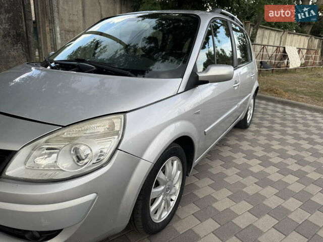 Сірий Рено Сценік, об'ємом двигуна 1.6 л та пробігом 215 тис. км за 4800 $, фото 12 на Automoto.ua