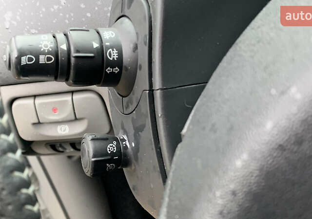 Рено Сценик 2006 в Виннице на Automoto.ua Серый Рено Сценик, объемом двигателя 1.6 л и пробегом 124 тыс. км за 6250 $, фото 35 на Automoto.ua