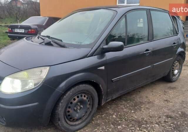 Серый Рено Сценик, объемом двигателя 2 л и пробегом 222 тыс. км за 1600 $, фото 2 на Automoto.ua