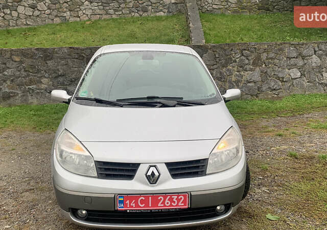 Рено Сценик 2006 в Виннице на Automoto.ua Серый Рено Сценик, объемом двигателя 1.6 л и пробегом 124 тыс. км за 6250 $, фото 2 на Automoto.ua