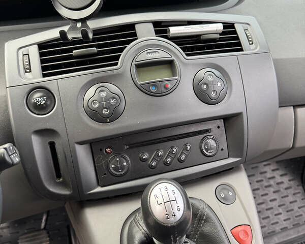 Рено Сценік 2006 у Чернігові на Automoto.ua Сірий Рено Сценік, об'ємом двигуна 1.6 л та пробігом 235 тис. км за 5250 $, фото 14 на Automoto.ua