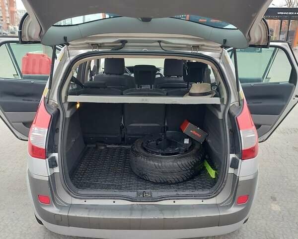 Сірий Рено Сценік, об'ємом двигуна 1.6 л та пробігом 238 тис. км за 5700 $, фото 27 на Automoto.ua