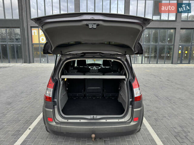 Сірий Рено Сценік, об'ємом двигуна 0 л та пробігом 244 тис. км за 5999 $, фото 14 на Automoto.ua