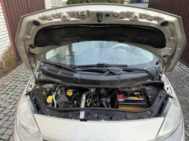 Сірий Рено Сценік, об'ємом двигуна 1.5 л та пробігом 230 тис. км за 3650 $, фото 21 на Automoto.ua