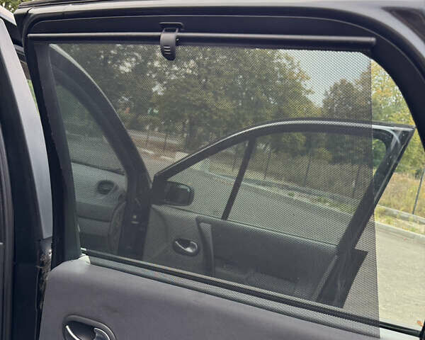 Рено Сценік 2006 у Чернігові на Automoto.ua Сірий Рено Сценік, об'ємом двигуна 1.6 л та пробігом 235 тис. км за 5250 $, фото 21 на Automoto.ua