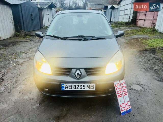 Серый Рено Сценик, объемом двигателя 1.6 л и пробегом 215 тыс. км за 5100 $, фото 1 на Automoto.ua