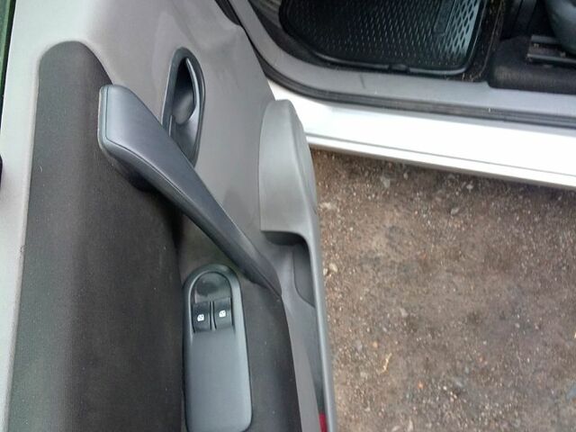 Серый Рено Сценик, объемом двигателя 1.4 л и пробегом 247 тыс. км за 4300 $, фото 6 на Automoto.ua