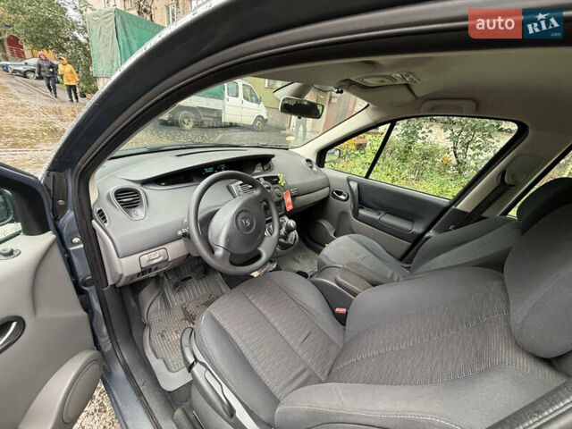 Серый Рено Сценик, объемом двигателя 1.87 л и пробегом 444 тыс. км за 5300 $, фото 5 на Automoto.ua