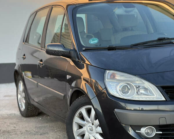 Серый Рено Сценик, объемом двигателя 1.6 л и пробегом 223 тыс. км за 4900 $, фото 6 на Automoto.ua