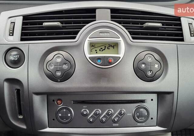 Серый Рено Сценик, объемом двигателя 1.6 л и пробегом 212 тыс. км за 5250 $, фото 22 на Automoto.ua