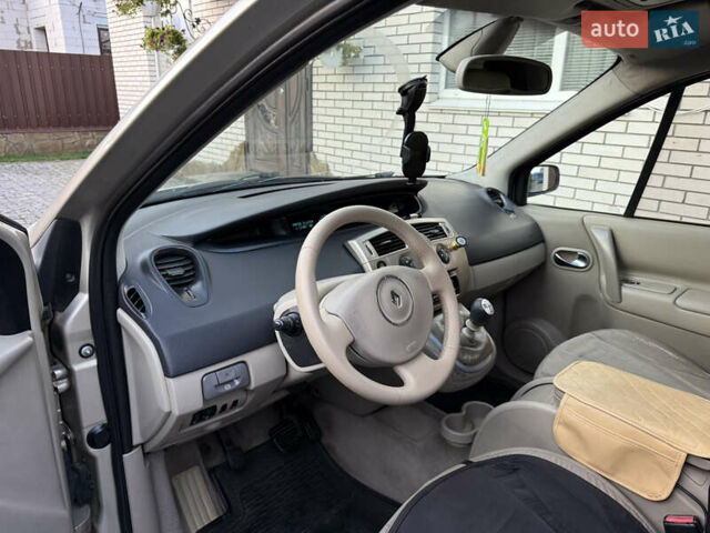 Сірий Рено Сценік, об'ємом двигуна 1.5 л та пробігом 230 тис. км за 3650 $, фото 8 на Automoto.ua