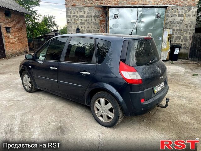 Серый Рено Сценик, объемом двигателя 1.5 л и пробегом 380 тыс. км за 4200 $, фото 1 на Automoto.ua