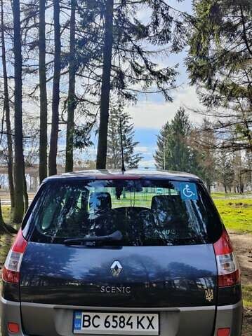 Серый Рено Сценик, объемом двигателя 2 л и пробегом 265 тыс. км за 5000 $, фото 2 на Automoto.ua