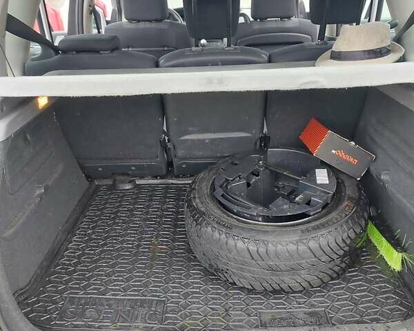 Сірий Рено Сценік, об'ємом двигуна 1.6 л та пробігом 238 тис. км за 5700 $, фото 28 на Automoto.ua