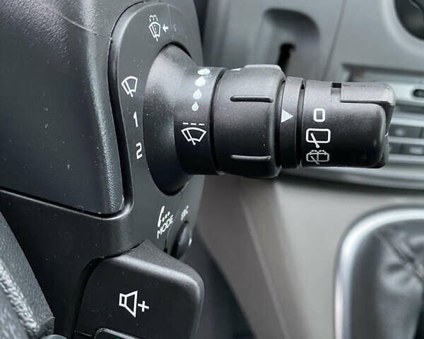 Серый Рено Сценик, объемом двигателя 1.6 л и пробегом 120 тыс. км за 6200 $, фото 14 на Automoto.ua