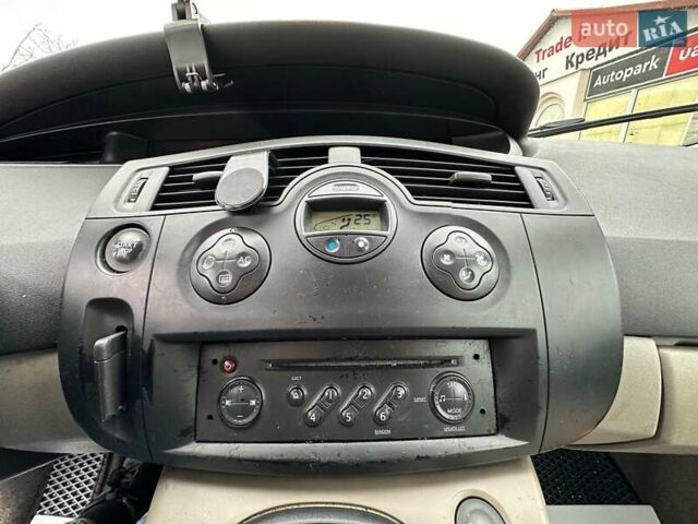 Серый Рено Сценик, объемом двигателя 1.5 л и пробегом 265 тыс. км за 5790 $, фото 28 на Automoto.ua