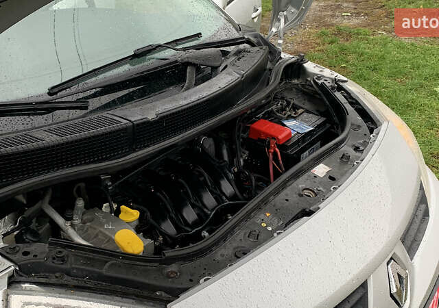 Рено Сценик 2006 в Виннице на Automoto.ua Серый Рено Сценик, объемом двигателя 1.6 л и пробегом 124 тыс. км за 6250 $, фото 42 на Automoto.ua