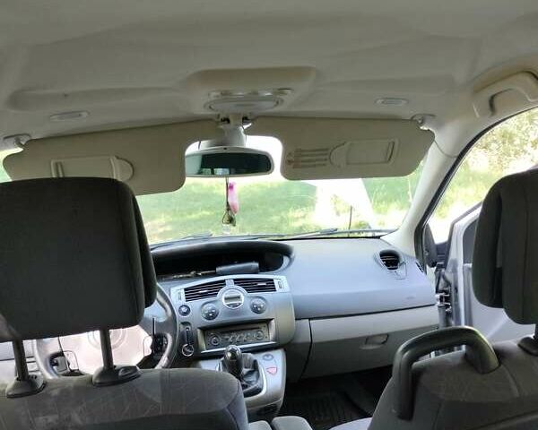 Серый Рено Сценик, объемом двигателя 1.6 л и пробегом 327 тыс. км за 5650 $, фото 18 на Automoto.ua