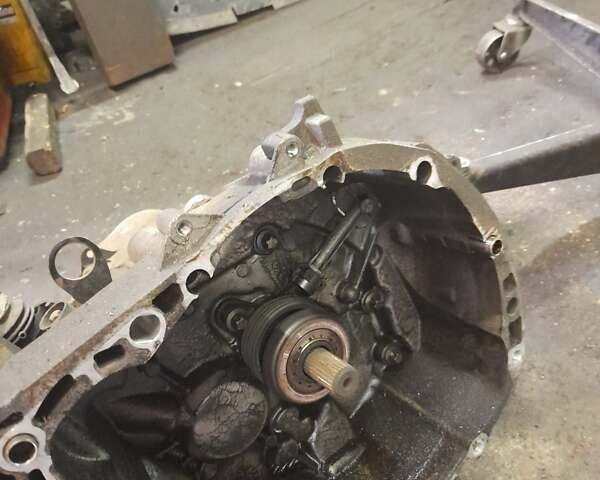 Сірий Рено Сценік, об'ємом двигуна 1.6 л та пробігом 254 тис. км за 5200 $, фото 19 на Automoto.ua