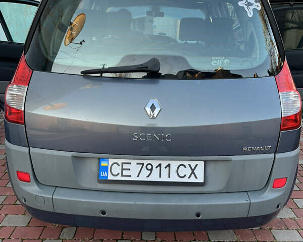 Рено Сценік 2006 у Хмельницькому на Automoto.ua Сірий Рено Сценік, об'ємом двигуна 2 л та пробігом 236 тис. км за 5800 $, фото 1 на Automoto.ua
