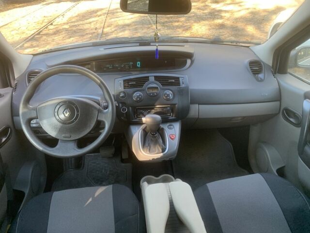 Сірий Рено Сценік, об'ємом двигуна 1.6 л та пробігом 230 тис. км за 4300 $, фото 4 на Automoto.ua