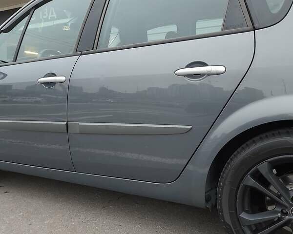 Серый Рено Сценик, объемом двигателя 1.9 л и пробегом 295 тыс. км за 9500 $, фото 15 на Automoto.ua