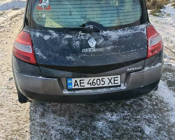 Серый Рено Сценик, объемом двигателя 1.6 л и пробегом 290 тыс. км за 4000 $, фото 2 на Automoto.ua