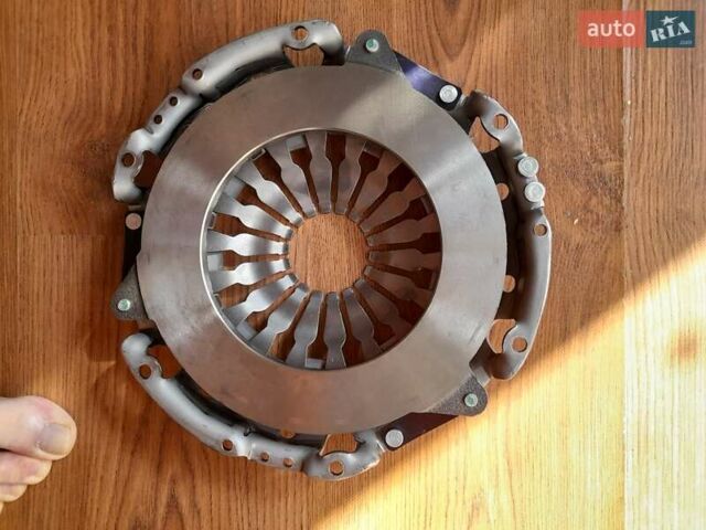 Сірий Рено Сценік, об'ємом двигуна 1.6 л та пробігом 254 тис. км за 5200 $, фото 10 на Automoto.ua