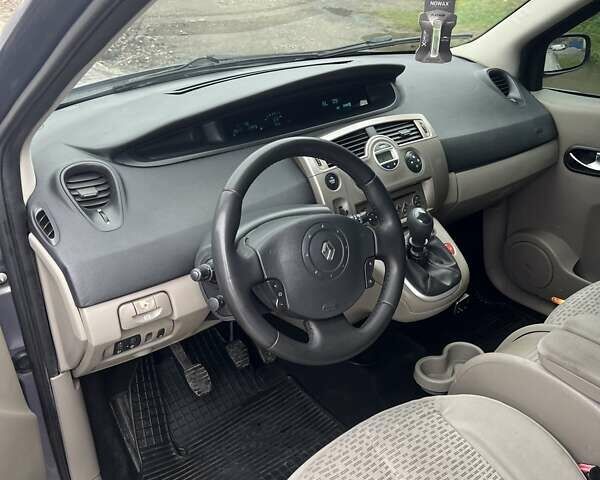 Серый Рено Сценик, объемом двигателя 1.46 л и пробегом 300 тыс. км за 4600 $, фото 2 на Automoto.ua