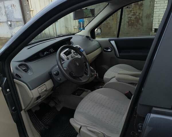 Серый Рено Сценик, объемом двигателя 1.6 л и пробегом 233 тыс. км за 5350 $, фото 8 на Automoto.ua