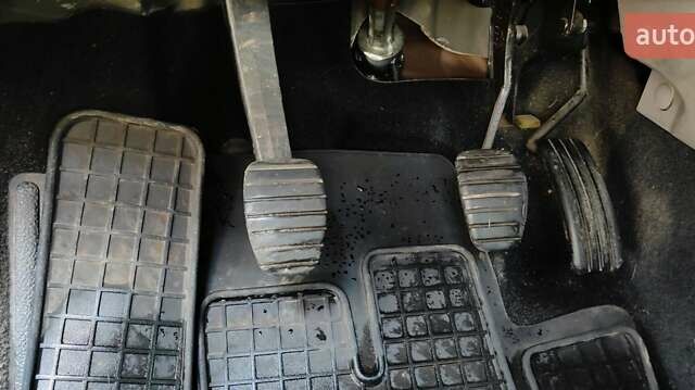 Серый Рено Сценик, объемом двигателя 2 л и пробегом 265 тыс. км за 5000 $, фото 20 на Automoto.ua