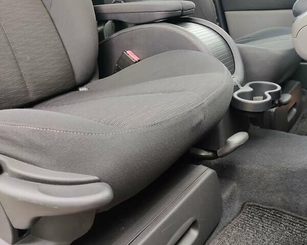 Серый Рено Сценик, объемом двигателя 1.6 л и пробегом 152 тыс. км за 4950 $, фото 22 на Automoto.ua