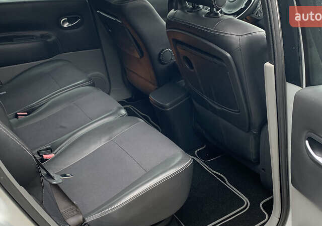 Рено Сценик 2006 в Виннице на Automoto.ua Серый Рено Сценик, объемом двигателя 1.6 л и пробегом 124 тыс. км за 6250 $, фото 14 на Automoto.ua