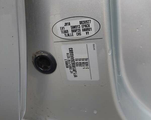 Сірий Рено Сценік, об'ємом двигуна 1.6 л та пробігом 238 тис. км за 5700 $, фото 19 на Automoto.ua